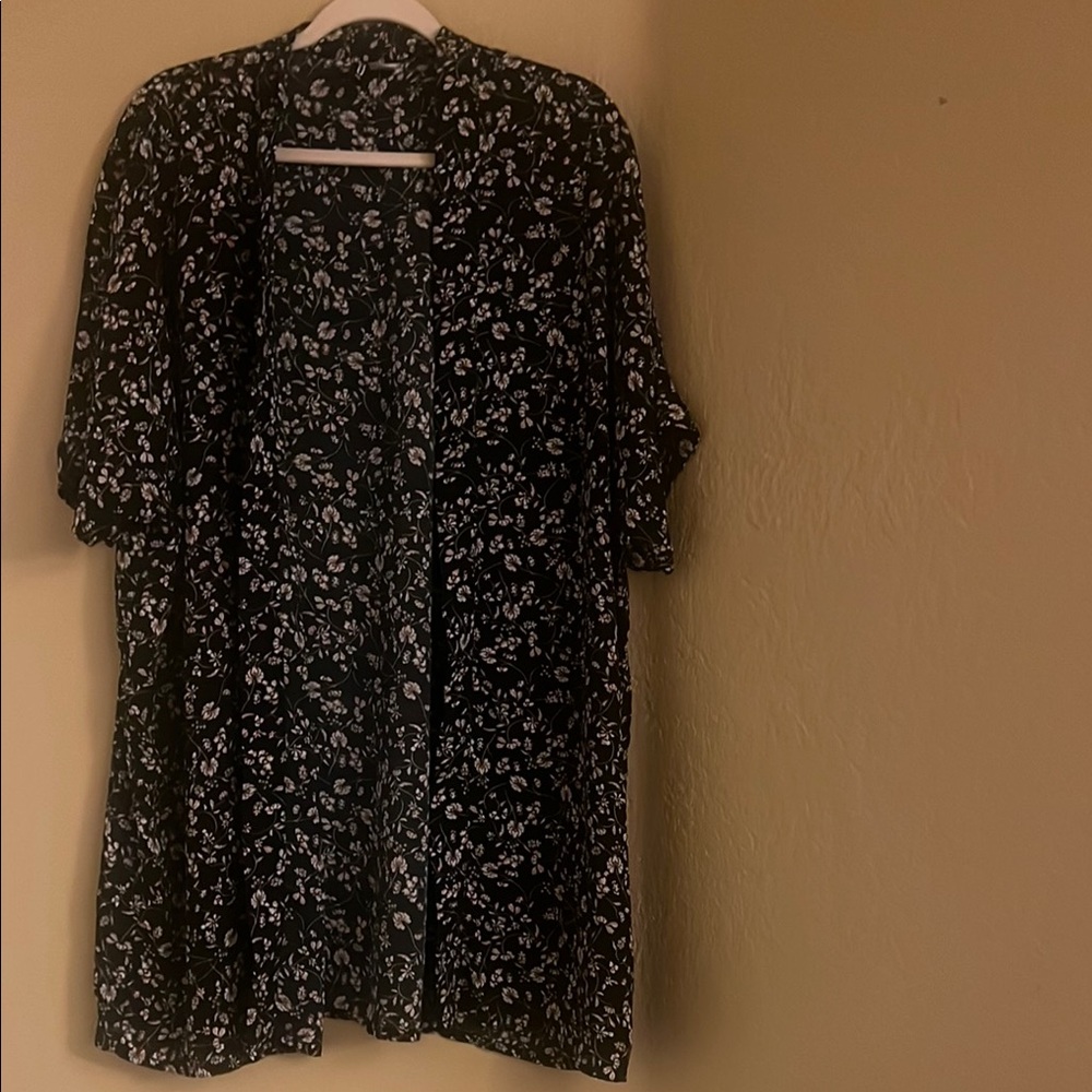 Floral Black and White Kimono Cardigan